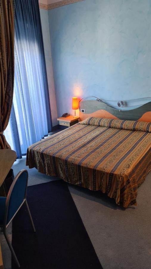 Hotel Del Sole Margherita di Savoia Kültér fotó