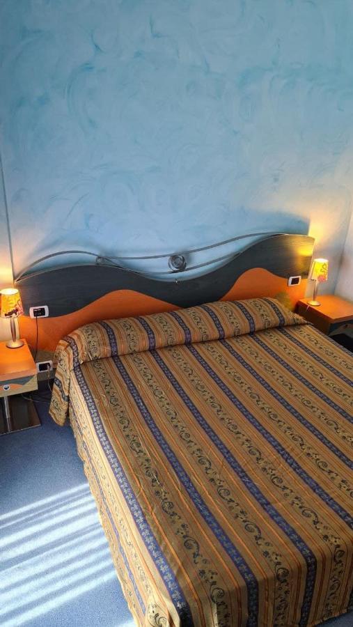Hotel Del Sole Margherita di Savoia Kültér fotó