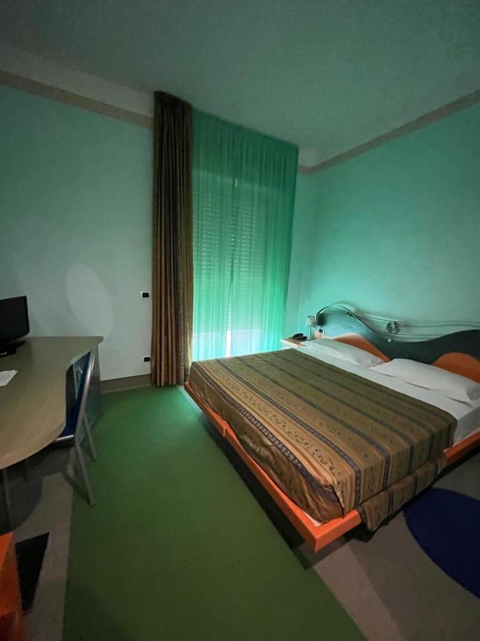 Hotel Del Sole Margherita di Savoia Kültér fotó
